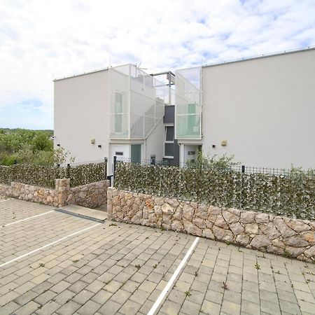 Villa Solis Lacus Modern Apartment - Private Heated Pool - Smart Tv Sky X - Free Parking Njivice Luaran gambar