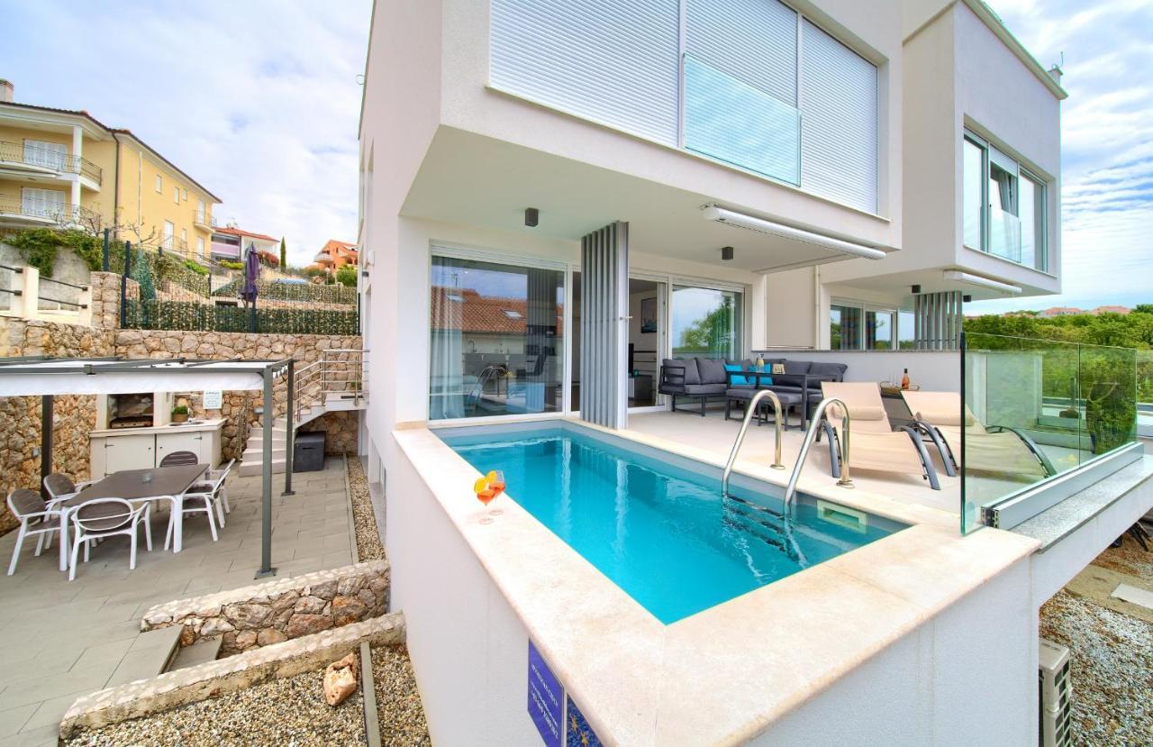 Villa Solis Lacus Modern Apartment - Private Heated Pool - Smart Tv Sky X - Free Parking Njivice Luaran gambar