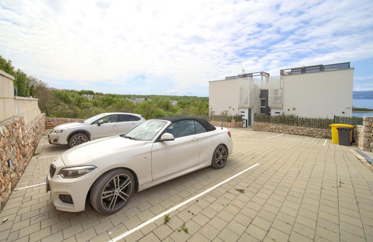 Villa Solis Lacus Modern Apartment - Private Heated Pool - Smart Tv Sky X - Free Parking Njivice Luaran gambar