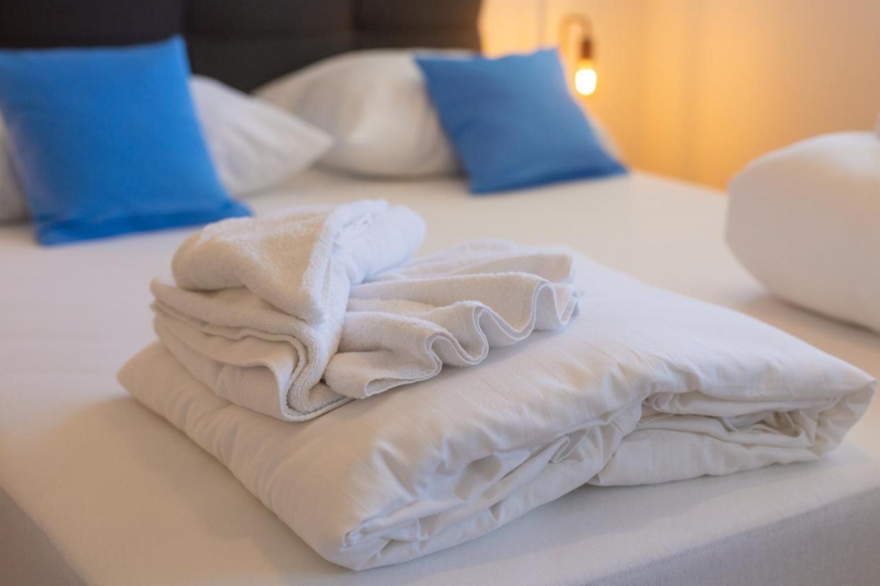Villa Solis Lacus Modern Apartment - Private Heated Pool - Smart Tv Sky X - Free Parking Njivice Luaran gambar
