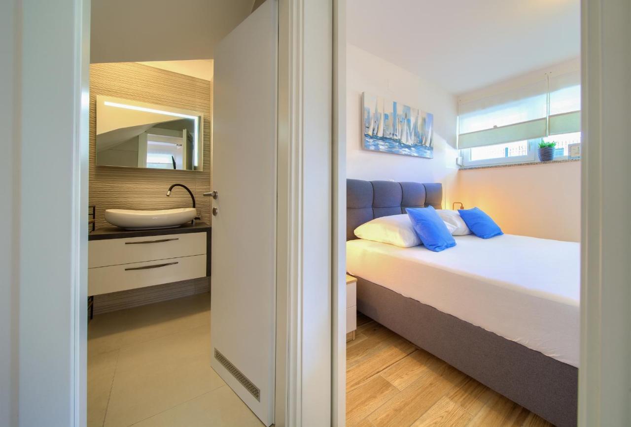 Villa Solis Lacus Modern Apartment - Private Heated Pool - Smart Tv Sky X - Free Parking Njivice Luaran gambar