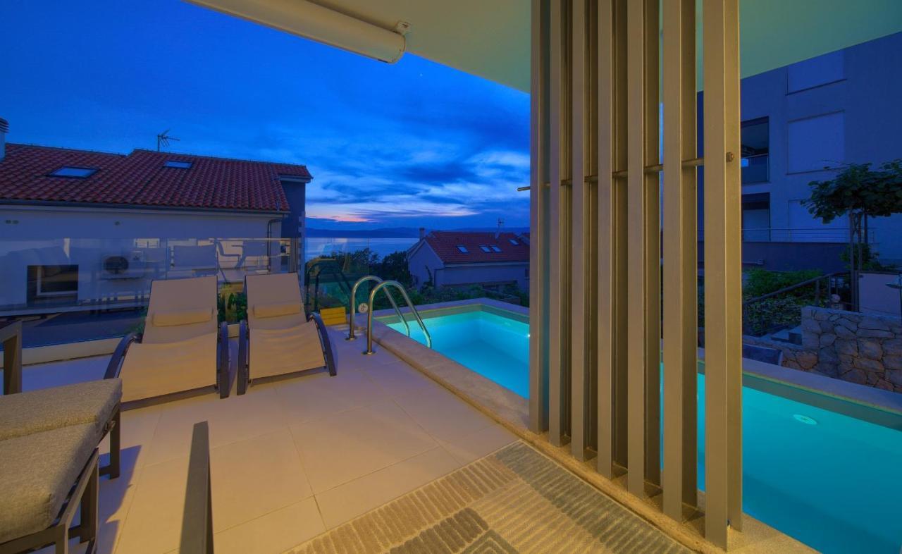 Villa Solis Lacus Modern Apartment - Private Heated Pool - Smart Tv Sky X - Free Parking Njivice Luaran gambar